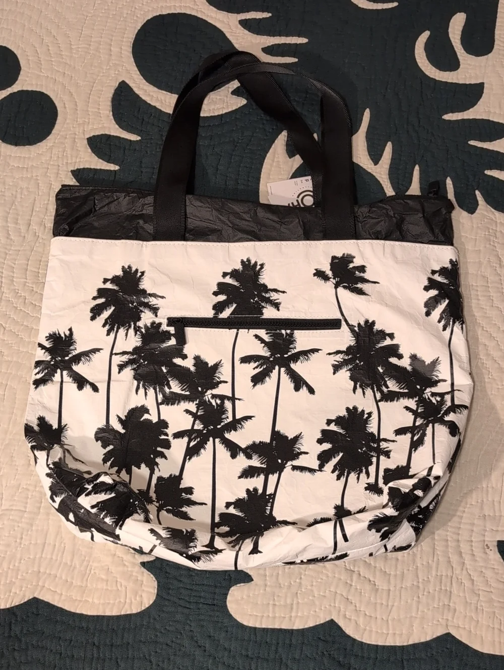 ALOHAS Black & White Palm-Print Canvas Tote